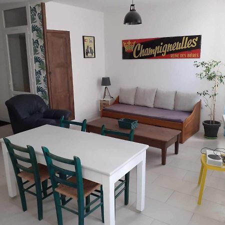 Grand T3 Calme Et Lumineux 4-6 Personnes Villa Moux Kültér fotó